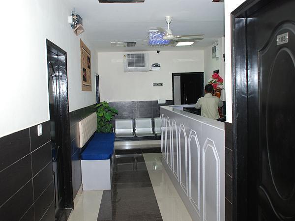 Lazeez New Delhi Exterior photo